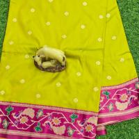 LIME PARROT GREEN
